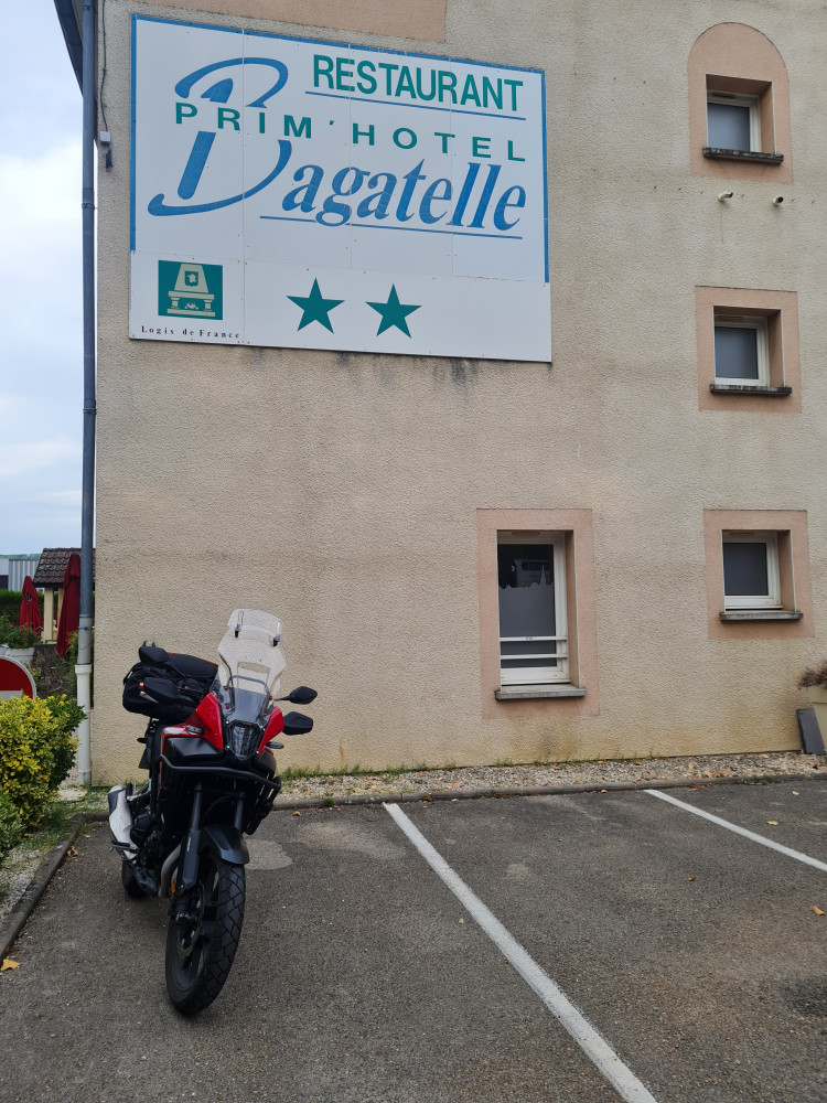 Photo de HÔTEL RESTAURANT BAGATELLE **