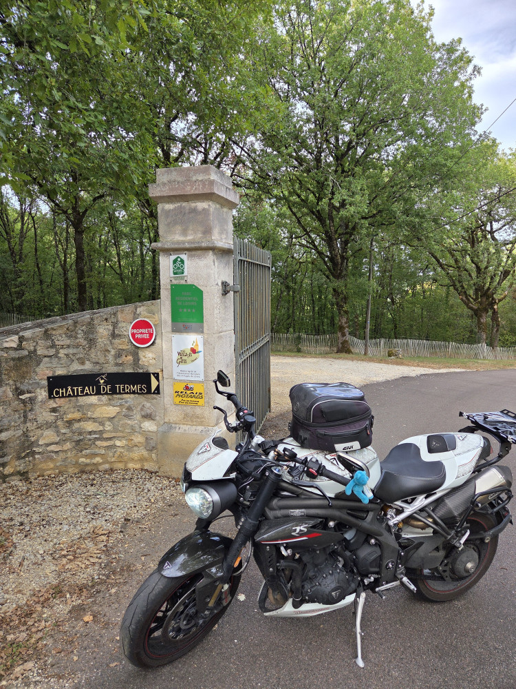 Photo de VILLAGE DE GITES CHÂTEAU DE TERMES