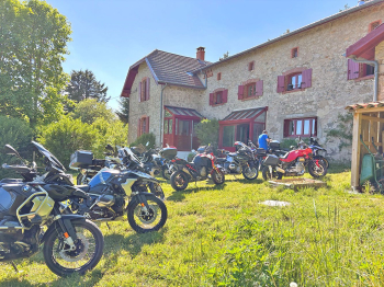 Relais Motards LES GÎTES DE BELLEVUE