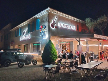 Relais Motards LE SPOT CURNIER